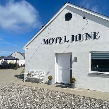 Motel Hune Apartments Блокхус Экстерьер фото