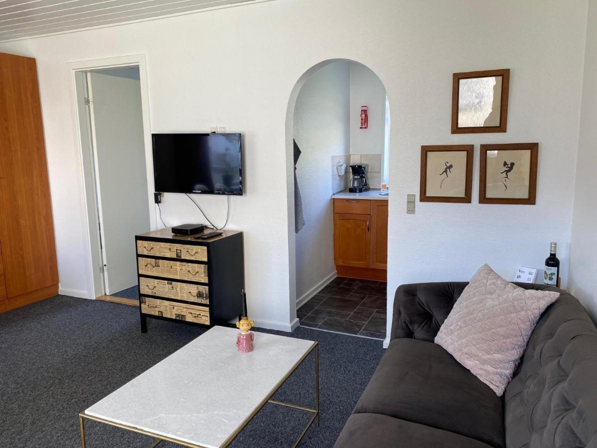 Motel Hune Apartments Блокхус Экстерьер фото