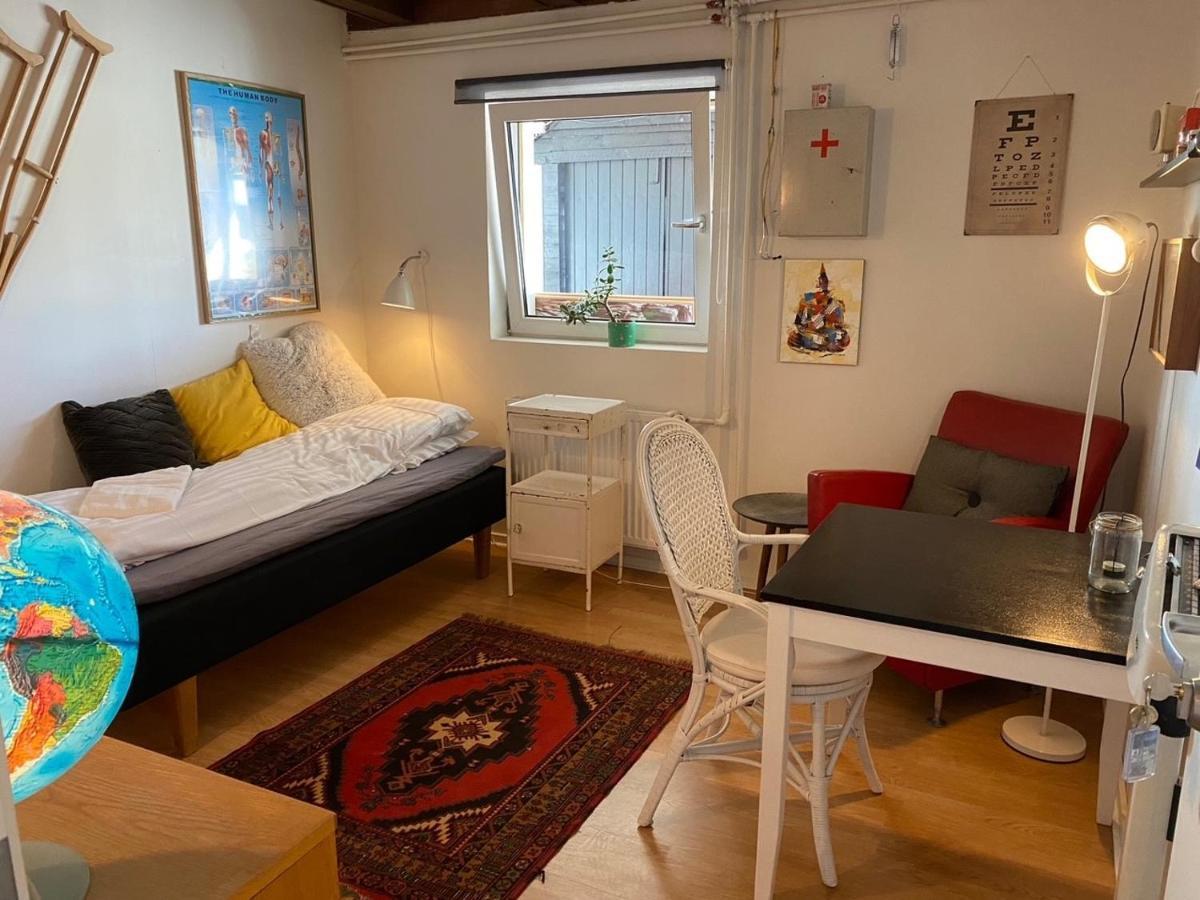 Motel Hune Apartments Блокхус Экстерьер фото