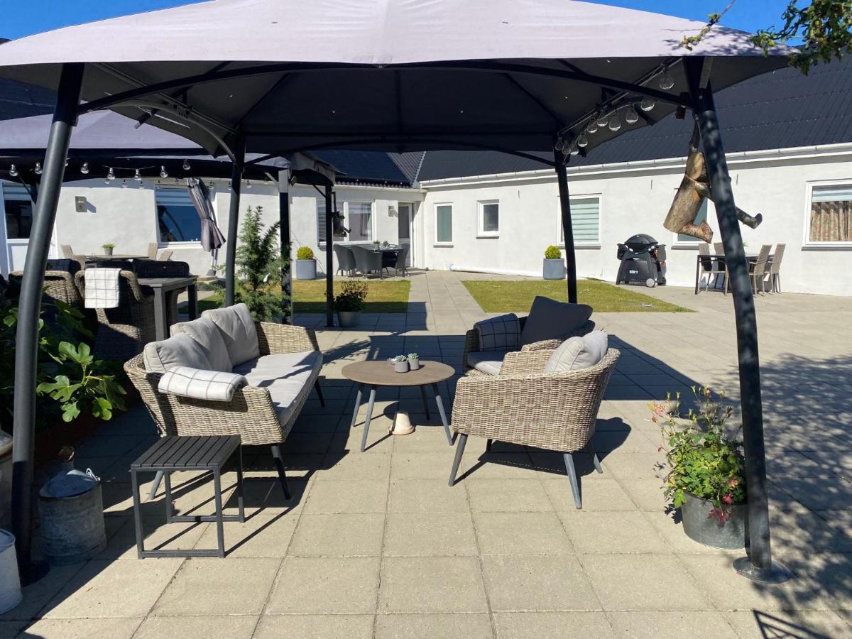 Motel Hune Apartments Блокхус Экстерьер фото