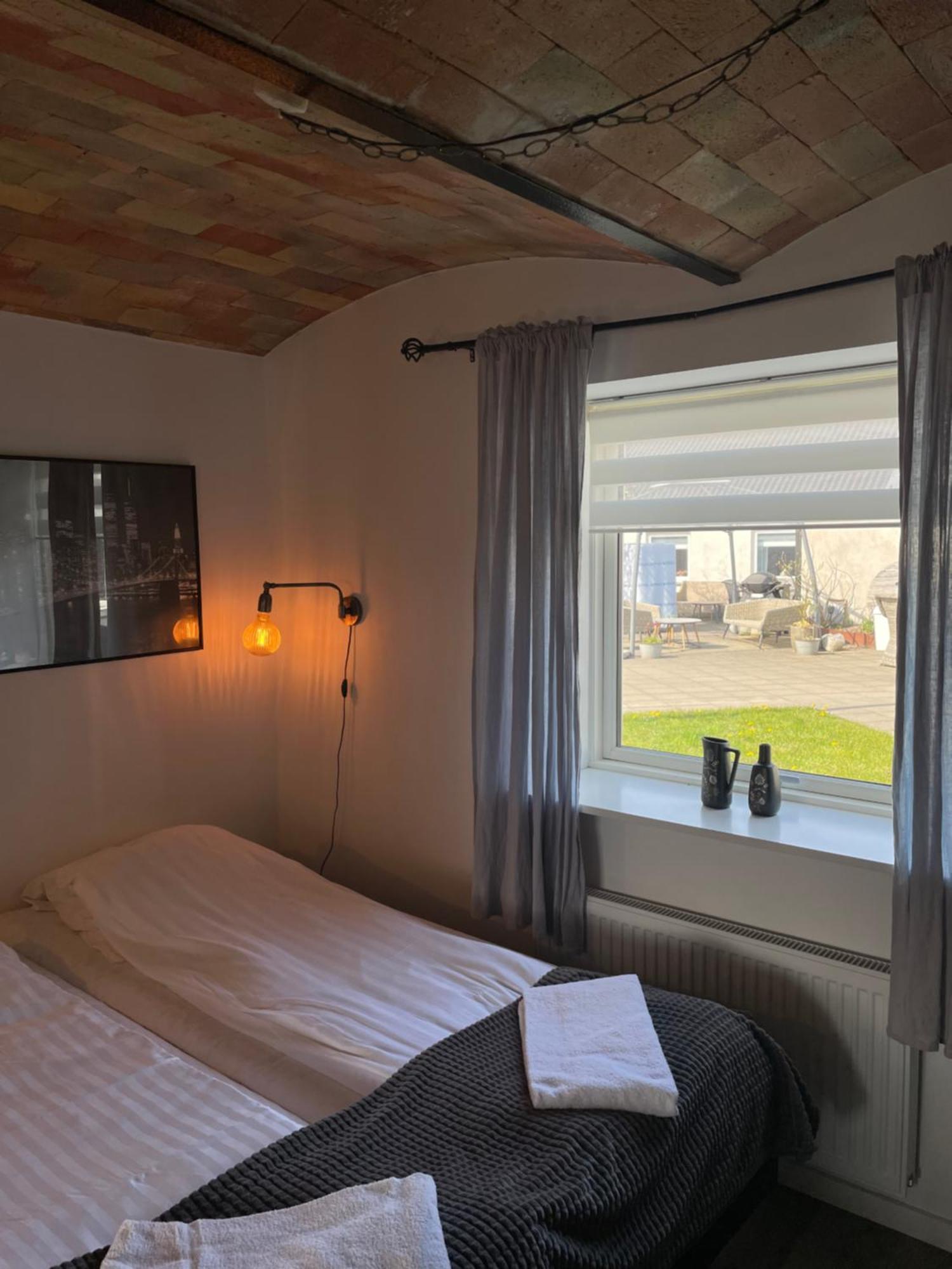 Motel Hune Apartments Блокхус Экстерьер фото
