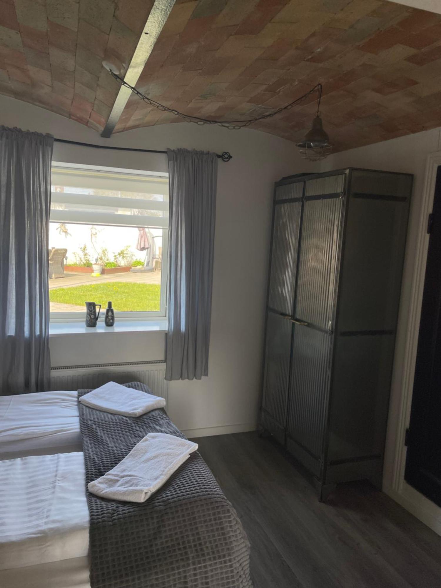 Motel Hune Apartments Блокхус Экстерьер фото