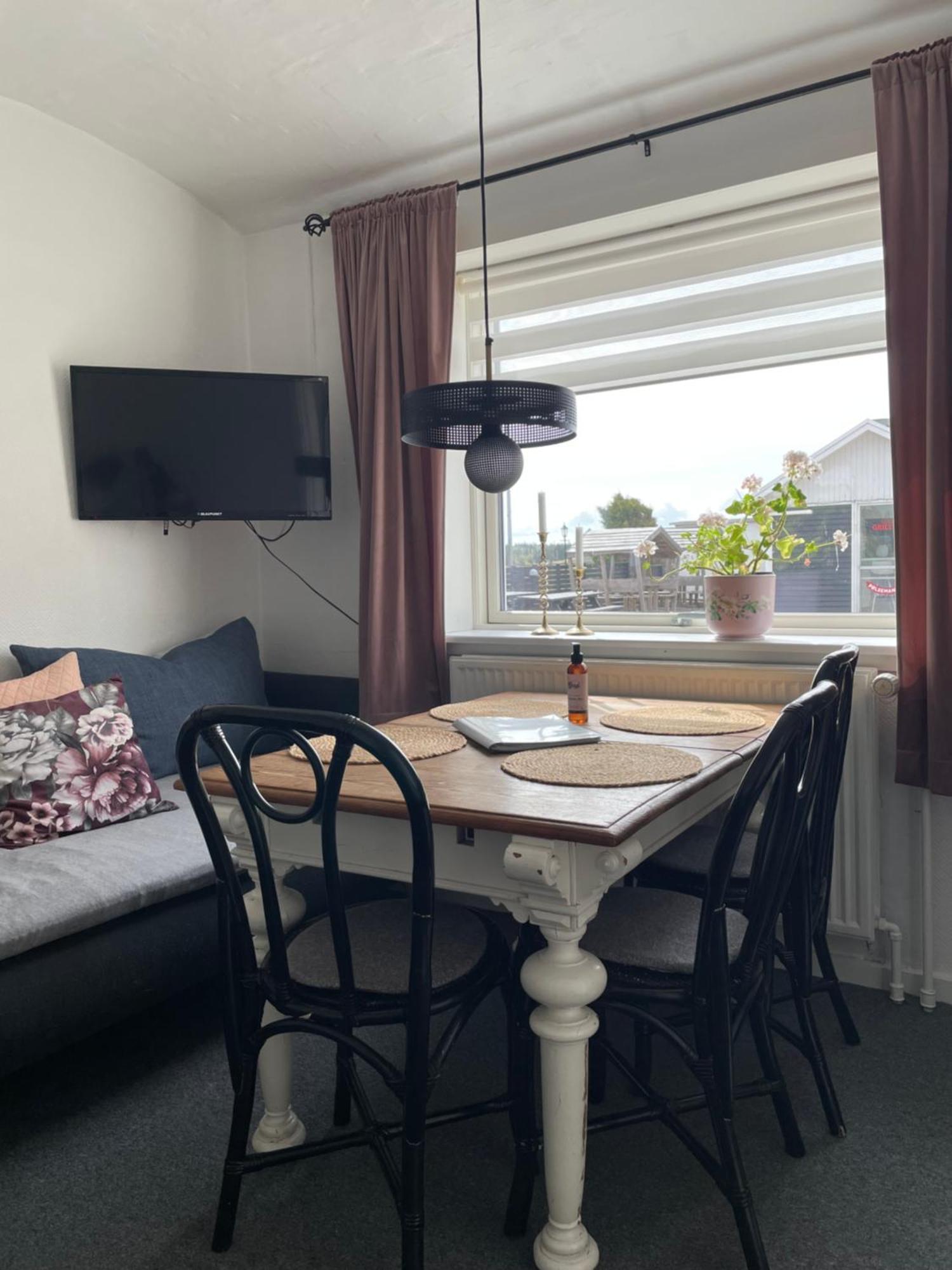 Motel Hune Apartments Блокхус Экстерьер фото